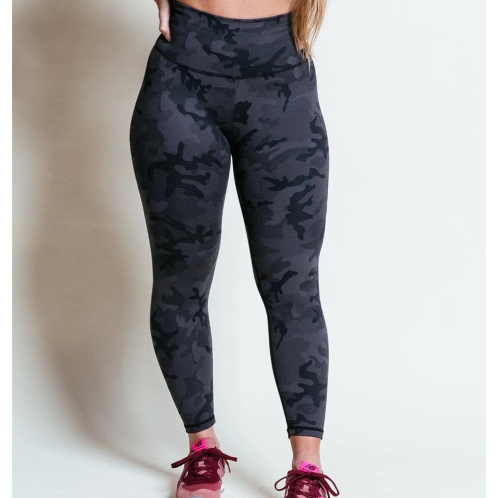 P’tula black stealth leggings